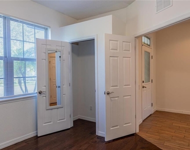 519 Cadiz Drive - Photo Thumbnail 19