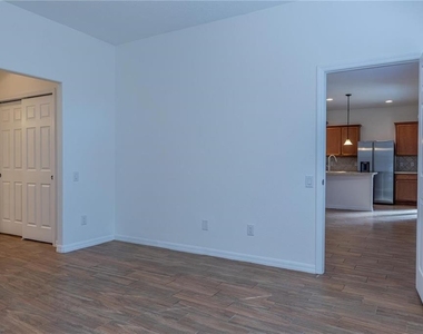 519 Cadiz Drive - Photo Thumbnail 12
