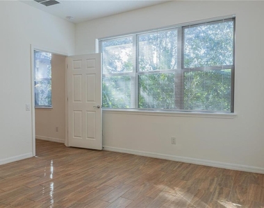519 Cadiz Drive - Photo Thumbnail 14