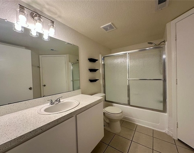 2212 Grand Cayman Court - Photo Thumbnail 7