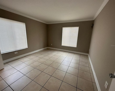 1830 Maravilla Avenue - Photo Thumbnail 3