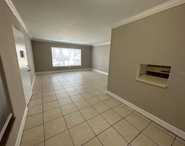 1830 Maravilla Avenue - Photo Thumbnail 2