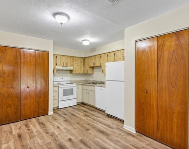 3800 Se 17th Court - Photo Thumbnail 4