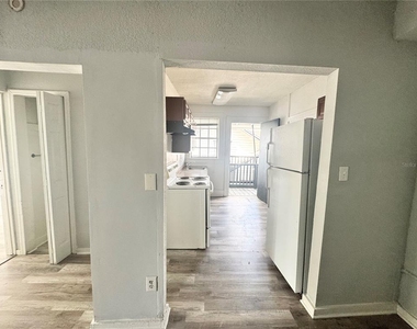 704 Cordova Drive - Photo Thumbnail 5
