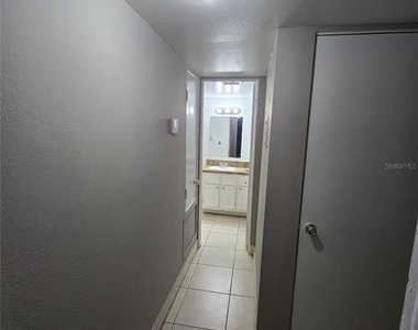 1830 Maravilla Avenue - Photo Thumbnail 8
