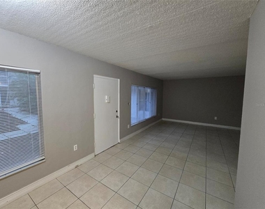 1830 Maravilla Avenue - Photo Thumbnail 2