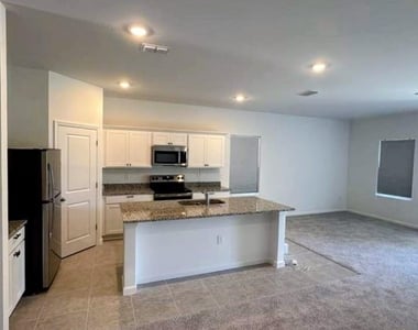 2443 Grey Hawk Dr - Photo Thumbnail 4