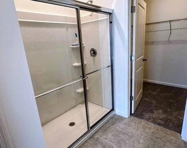 2443 Grey Hawk Dr - Photo Thumbnail 10