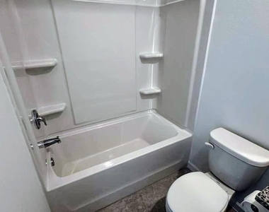 2443 Grey Hawk Dr - Photo Thumbnail 11