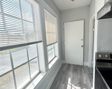 704 Cordova Drive - Photo Thumbnail 3