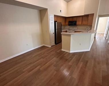 13013 Mulberry Park Drive - Photo Thumbnail 3