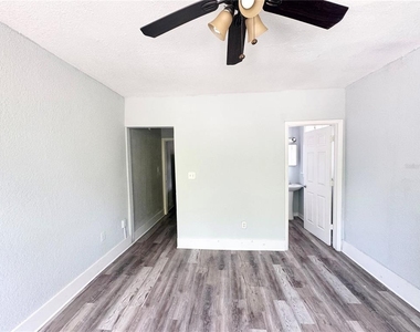704 Cordova Drive - Photo Thumbnail 9