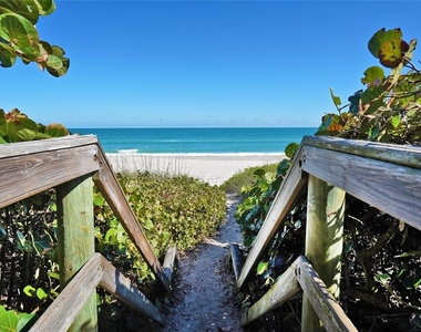 1244 Beachside - Photo Thumbnail 22