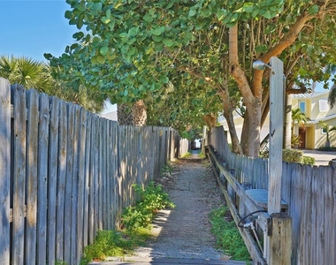 1244 Beachside - Photo Thumbnail 21