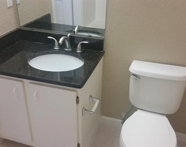 13015 Plantation Park Circle - Photo Thumbnail 9