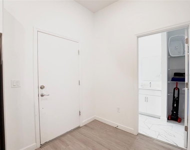 332 Famagusta Drive - Photo Thumbnail 32