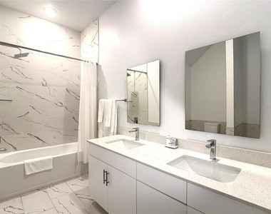 332 Famagusta Drive - Photo Thumbnail 14