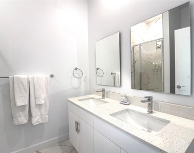 332 Famagusta Drive - Photo Thumbnail 21