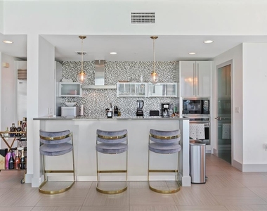 260 S Osceola Avenue - Photo Thumbnail 5