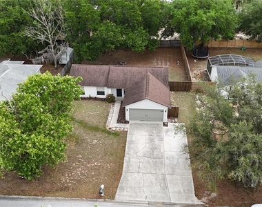 10748 Siena Dr - Photo Thumbnail 43