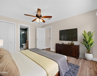 10748 Siena Dr - Photo Thumbnail 34