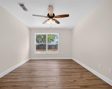 10748 Siena Dr - Photo Thumbnail 33