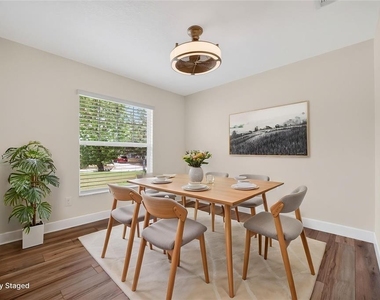 10748 Siena Dr - Photo Thumbnail 15
