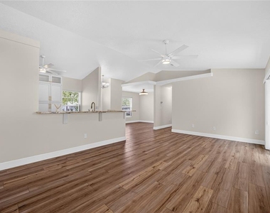 10748 Siena Dr - Photo Thumbnail 22