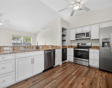 10748 Siena Dr - Photo Thumbnail 27