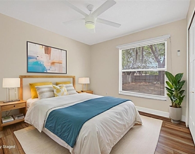 10748 Siena Dr - Photo Thumbnail 7
