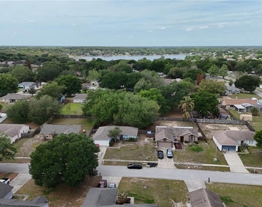 10748 Siena Dr - Photo Thumbnail 46