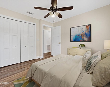 10748 Siena Dr - Photo Thumbnail 13