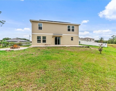 1463 Swan Court - Photo Thumbnail 35