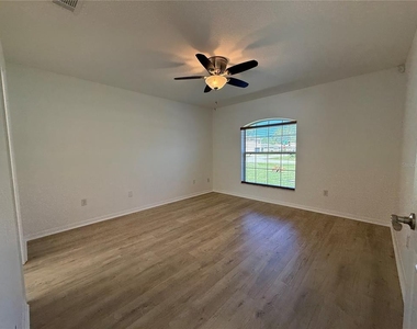 2 Upland Place - Photo Thumbnail 6