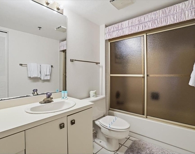 5611 Gulf Of Mexico Drive - Photo Thumbnail 38