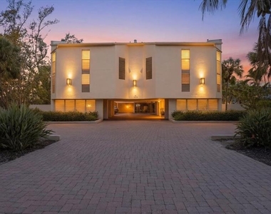 5611 Gulf Of Mexico Drive - Photo Thumbnail 1