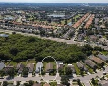 4510 Sanibel Way - Photo Thumbnail 2