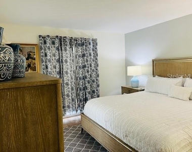5246 Wedgewood Lane - Photo Thumbnail 17