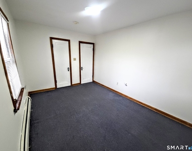 387 Putnam Pike - Photo Thumbnail 16