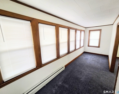 387 Putnam Pike - Photo Thumbnail 3