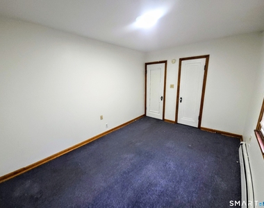 387 Putnam Pike - Photo Thumbnail 14