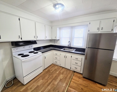 387 Putnam Pike - Photo Thumbnail 8