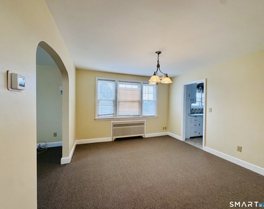 47 Clover Street - Photo Thumbnail 6