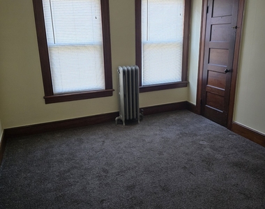 785 Main Street - Photo Thumbnail 2
