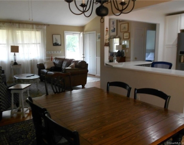 12 Allendale Road - Photo Thumbnail 7