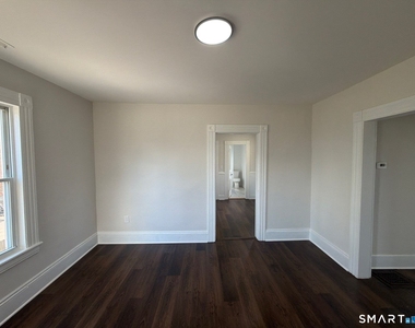 316 Main Street - Photo Thumbnail 11