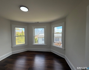 316 Main Street - Photo Thumbnail 8