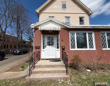 316 Main Street - Photo Thumbnail 3