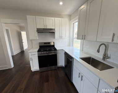 316 Main Street - Photo Thumbnail 17