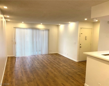 1455 E Katie Avenue - Photo Thumbnail 8